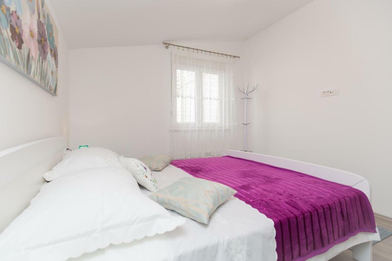 Apartment Paula Podstrana Kültér fotó